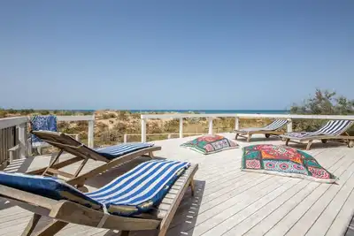 Image de Absolument unique! . . . . . . . . \"Terrasse sur la mer '