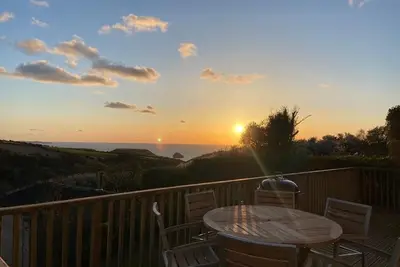 Image de Cottage 3 chambres - vue imprenable sur la mer! Nr Trebarwith Stand