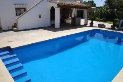 Image de House with garden and pool