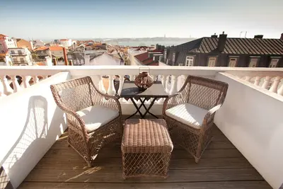 Image de Royal Prince avec une vue unique sur le Tage Soubre