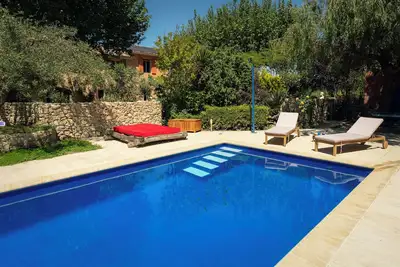 Image de Mas de Charme tranquille avec grande piscine et vue Mont Ventoux Idéal familles