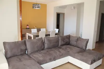Image de Appartement lumineux, spacieux et confortable au 4ème et dernier étage, quartier Poetto