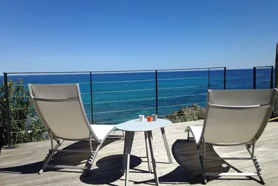 Image de Sant Ambroggio Lumio Bungalow  2  Pieces  Sur Mer. . . Les Pieds Dans L Eau