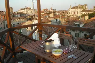 Image de Stylish apartment 5 min walk from Rialto with roof terrace