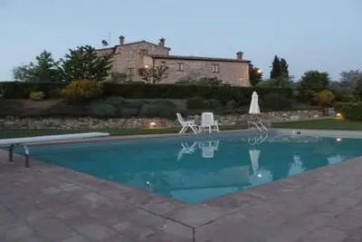 Image de Appartement avec piscine dans le village de Chainti