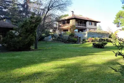Image de Splendide villa avec grand jardin et aire de jeux à Riaza