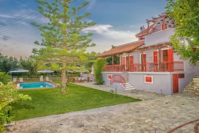 Image de Villa Arokaria avec piscine privée