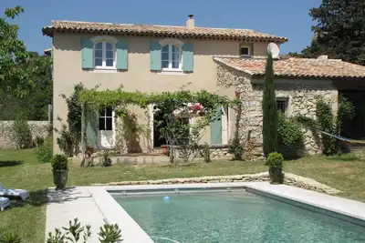 Image de Luberon, Provence, soleil, piscine : Superbe maison provencale de caractère