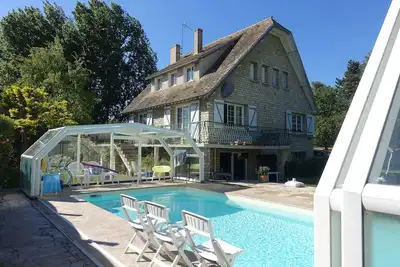 Image de Villa 160m2, covered swimming pool, land1300m2, near Versailles, St Quentin-en-Y
