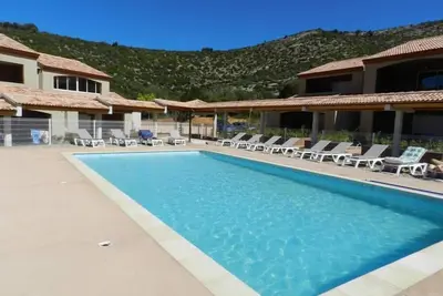 Image de Appartement T3 proche des plages avec piscine