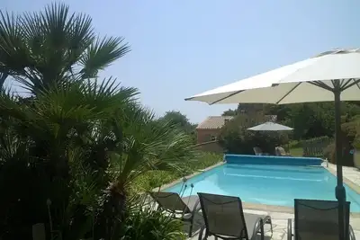 Image de Surplombant la 'Riviera', ancienne bergerie entre mer et montagne