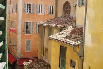 Charmant appartement dans le Vieux Nice, Provençale