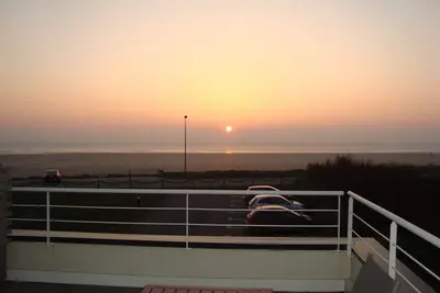 Image de Duplex avec grande terrase face Ă la mer