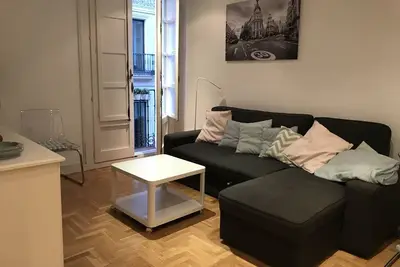 Image de Appartement confortable à Cortes / Barrio Letras Madrid
