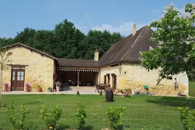 Image de Superbe gîte 4 * en pierre en Dordogne