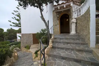 Spacieuse villa avec de superbes vues sur la mer