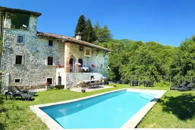 Image de Maison avec piscine privée à 8 kms de Castelnuovo di Garfagnana