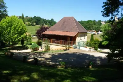 Image de Maison avec jardin, proche Sarlat et sites touristiques