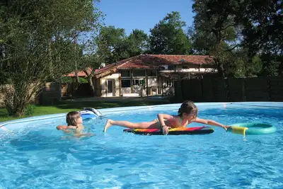 Image de La Villa du Golf, 2 à 14 personnes, piscine, proche océan, lac et forêt