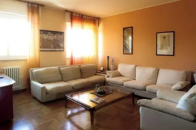 Image de Appartement de 160m2 stratégique pour toutes destinations en 15 minutes
