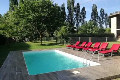 Image de Maison clôturée climatisé près de St Emilion avec jardin et piscine privative