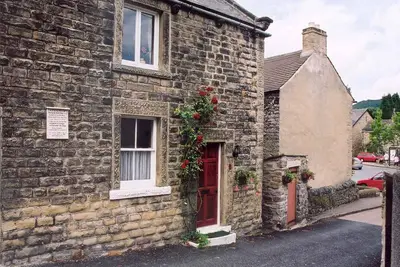 Image de Cottage en pierre traditionnel avec jardin, parking et WiFi
