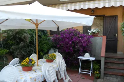 Charmant appartement dans une villa avec jardin au coeur de Porto Ercole