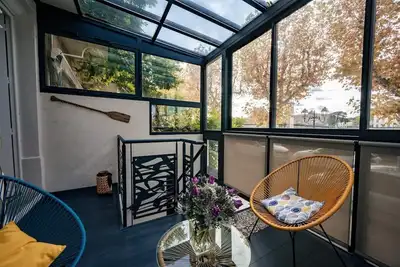 Image de Maison de charme, tout confort avec vue sur le Rhône et les côteaux de Tain.