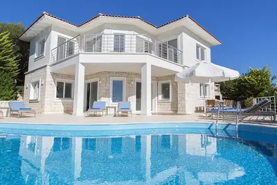 Villa Indigo, exclusive péninsule de Kas avec une vue imprenable sur la Méditerranée