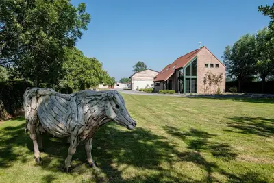 Image de Belle maison de vacances spacieuse dans une réserve naturelle à Bruges