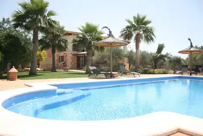 Villa Ca na Servera, piscine, Ac, wifi, satellite, barbecue. Familles idéales.