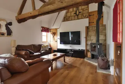 Image de Cottage dans un village rural près d'Aylesbury et Milton Keynes avec Tv 65 \"