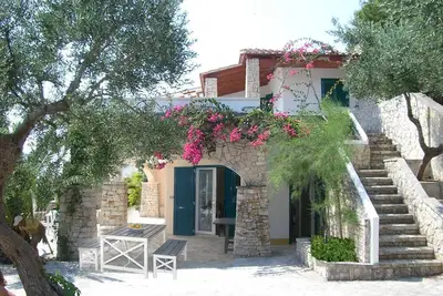 Image de Tres belle Villa avec piscine près de la mer à Marina di Novaglie Le