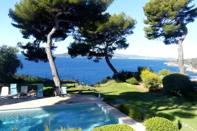 Image de Superbe Villa Piscine Chauffee Surplombant La Mer