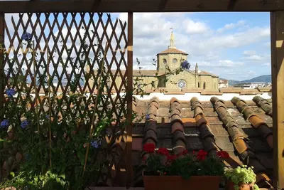 Image de Loft avec une terrasse panoramique donnant sur les toits de Florence