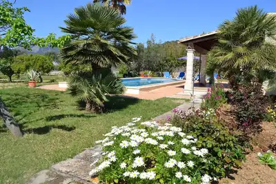 Image de Villa idéale pour les familles avec piscine et barbecue près de la mer à Pollença et Wifi