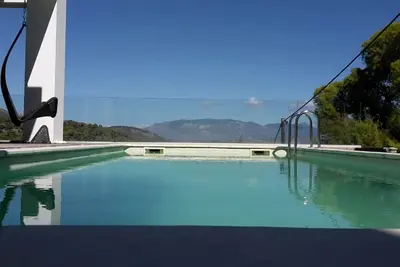 Image de Magnifique villa avec piscine et vue imprenable