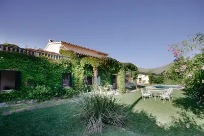 Image de Piscine privée et jardin, télévision britannique, barbecue, climatisation, Ps4 et vue sur les montagnes de Tramuntana