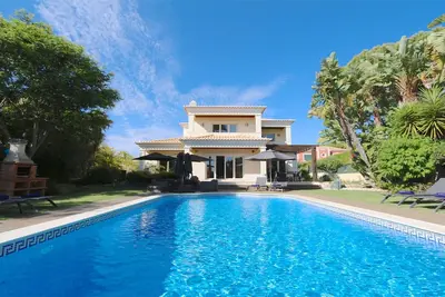 Image de Villa Milena | Villa de luxe | Piscine chauffée | Quartier Millennium | wifi