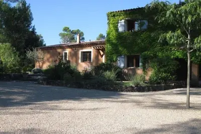 Image de Havre de paix au coeur de la Provence Verte