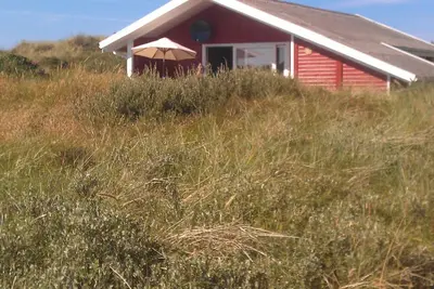 Image de Belle maison en bois dans un bel emplacement - à proximité de la plage, des dunes et de la forêt
