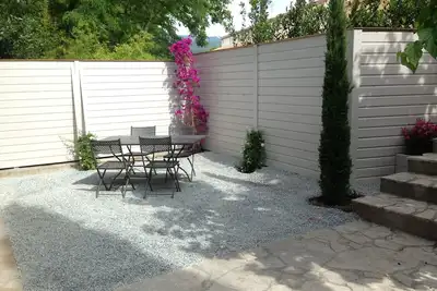 Image de Appartement 2 pièces dans maison en pierres