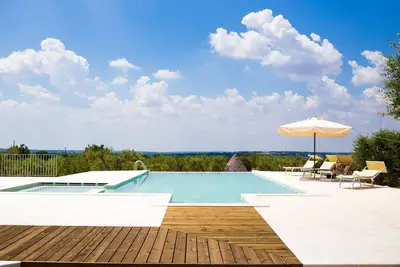 Magnifique Villa à Alberobello avec Trulli et piscine d'eau salée exclusive