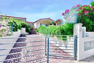 Image de Villa 2 chambres, piscine privée, internet Wi-Fi, proche plage et commerces