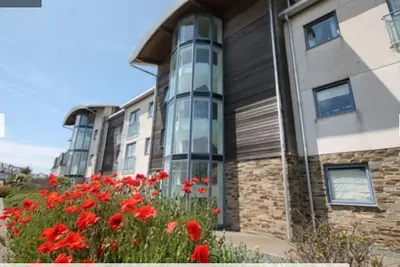 Image de Appartement de 2 chambres avec vue sur la mer de la plage de Fistral, parking, wifi, ascenseur