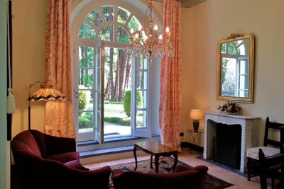Image de Appartement avec jardin privé à l'italienne, à quelques pas du lac.