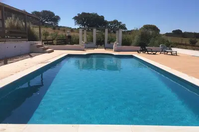 Image de Villa de 3 chambres de style Alentejo avec piscine privée dans une belle campagne rurale