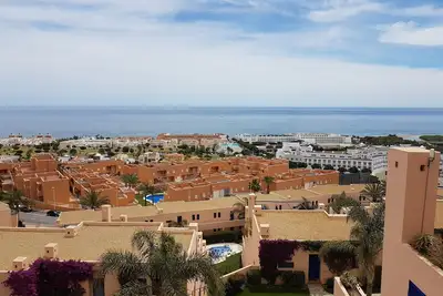 Image de Appartement moderne avec Vue sur Mer et Wifi