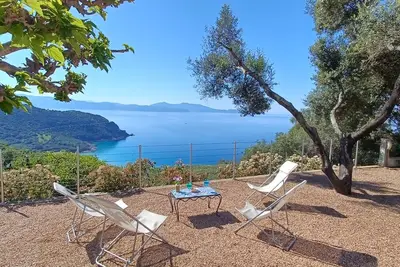Image de En Corse du Sud, un balcon sur la mer