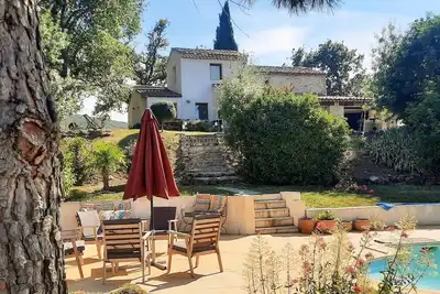 Image de Charmante maison au milieu des vignes et de la campagne du Luberon